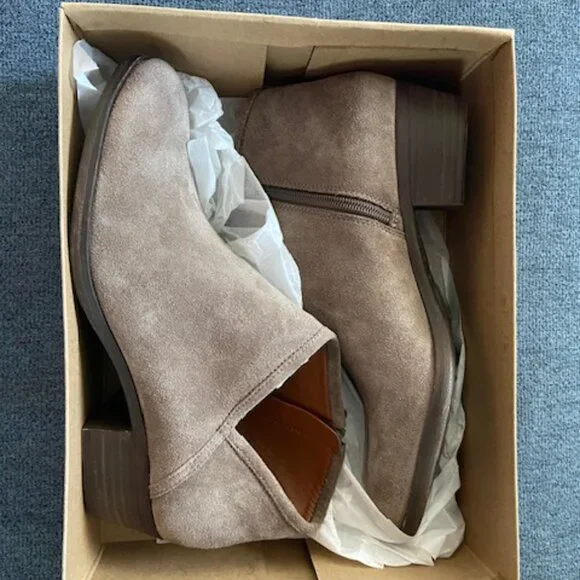 Like New - Lucky Brand Brindle Oiled Suede Boots - Size 10 - Picture 5 of 8